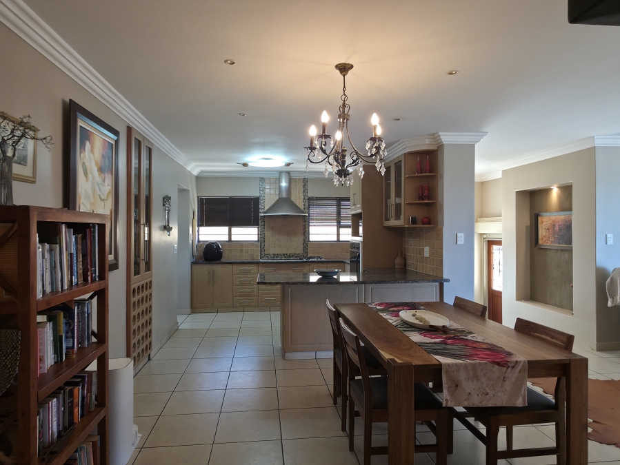3 Bedroom Property for Sale in Wavecrest Eastern Cape